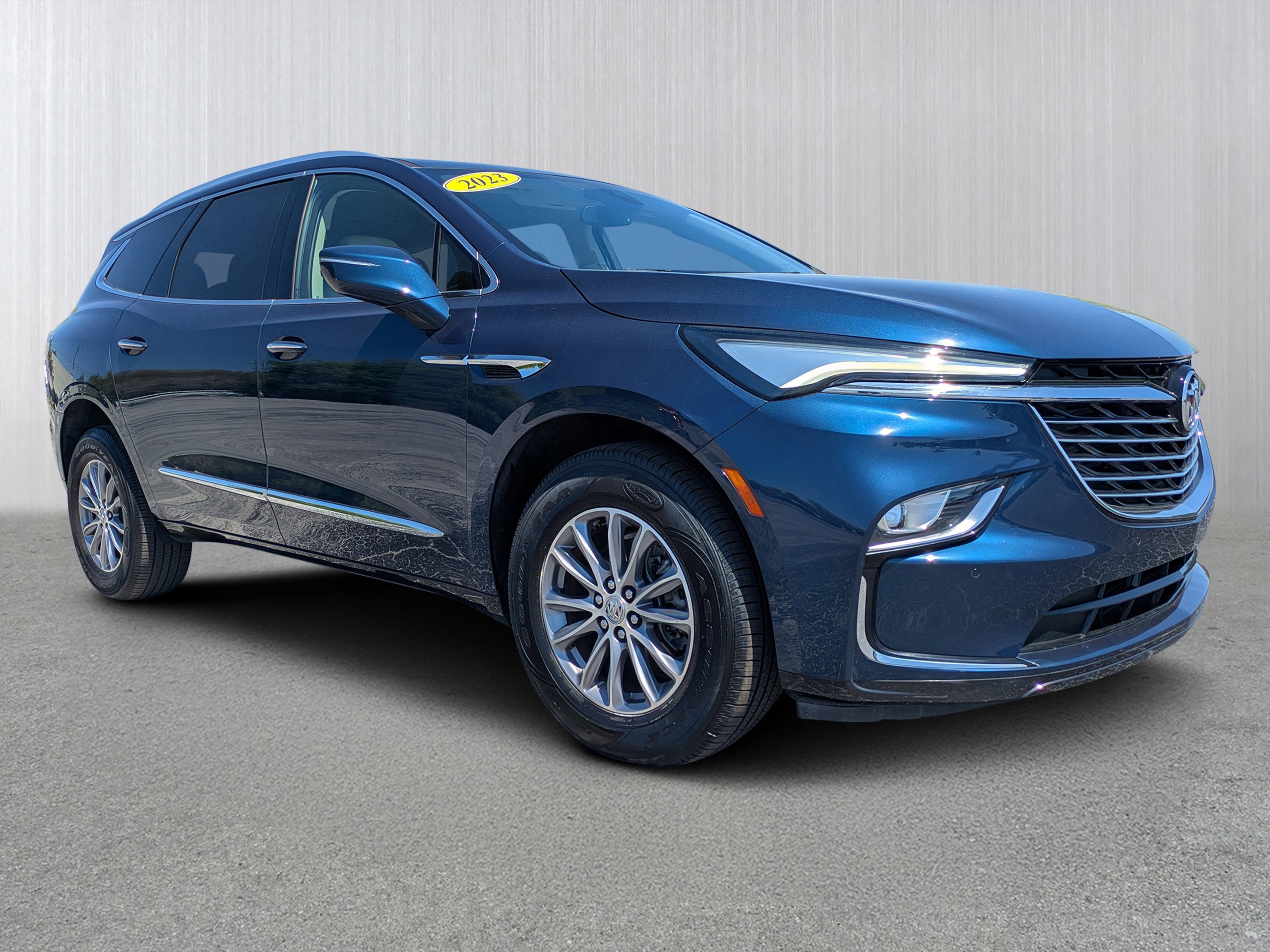 2023 Buick Enclave Essence's photo