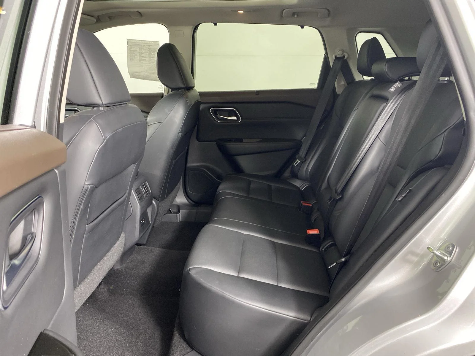 Used 2021 Brilliant Silver Metallic Nissan SV image 24