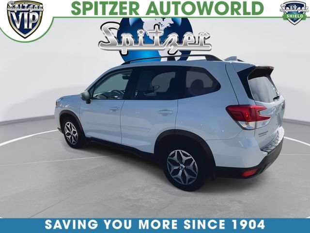 Used 2021 White Subaru Premium image 7