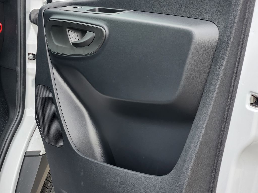 Used 2026 ARCTIC WHITE Mercedes-Benz WORKER image 13