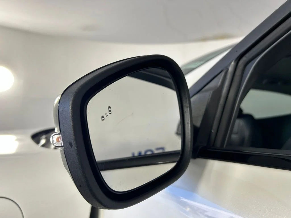 New 2026 Star White Metallic Tri-coat Ford Premium image 12