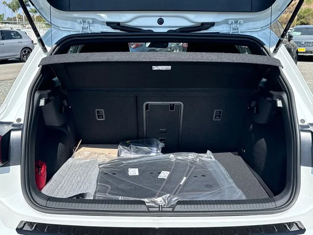 New 2026 Opal White Pearl Volkswagen SE image 15