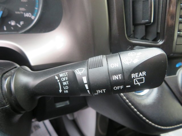 Used 2017 Blizzard Pearl Toyota Limited image 31