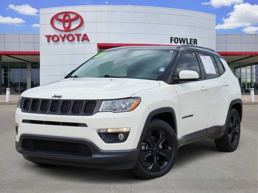 Used 2021 White Jeep Latitude image 1