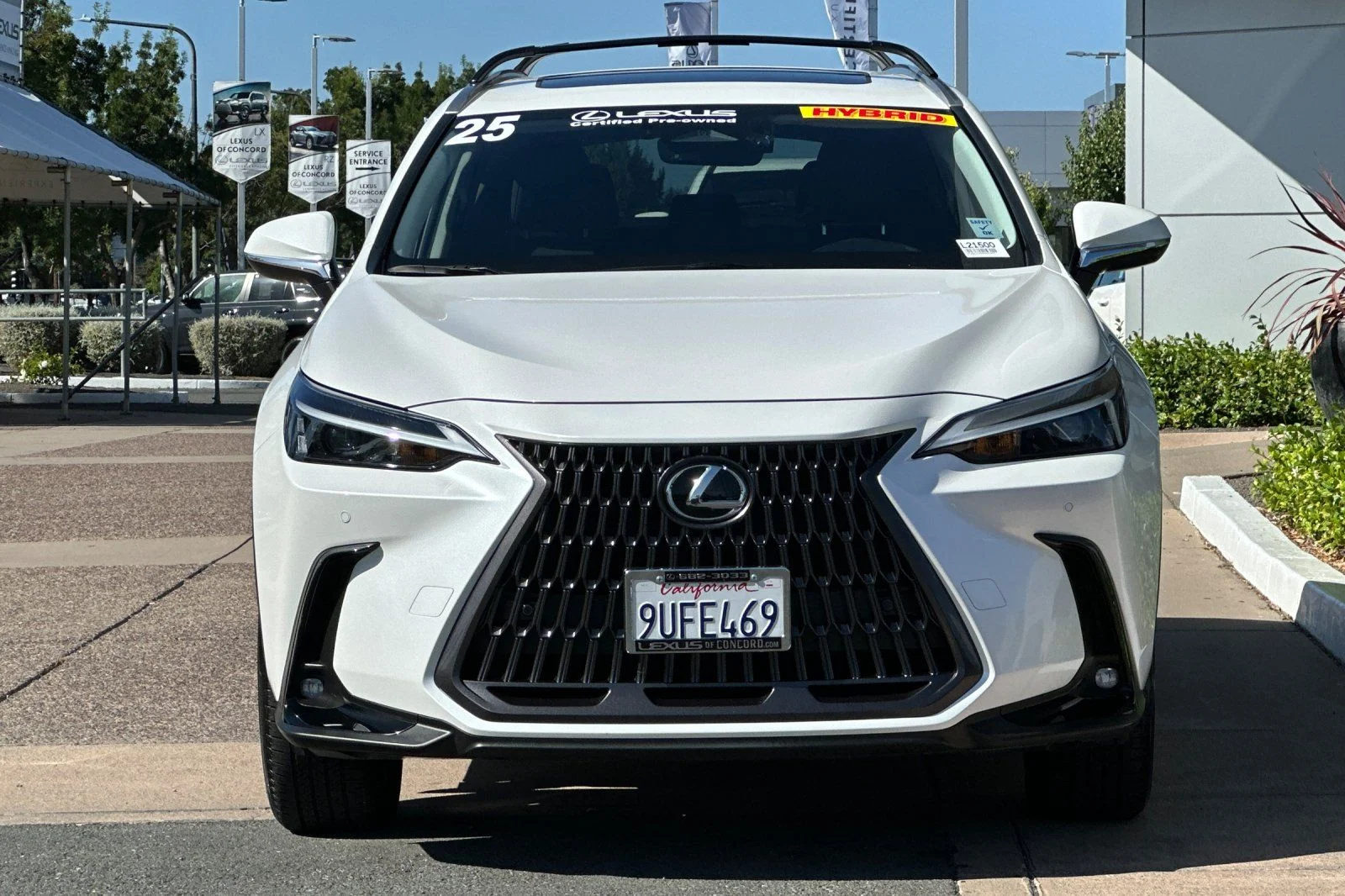 Used 2025 White Pearl Lexus 350h Base image 6