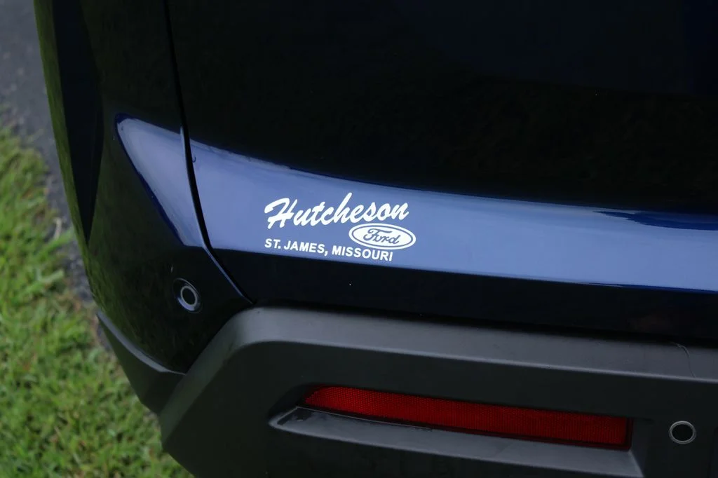 Used 2022 Deep Ocean Blue Nissan SV image 9