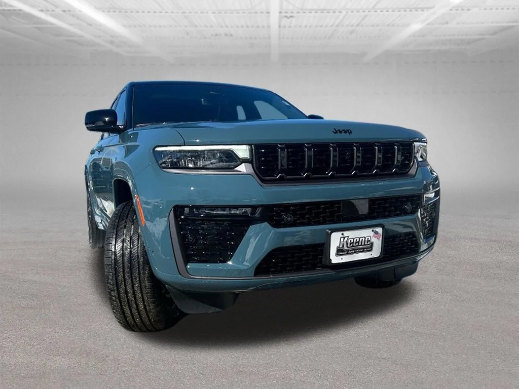 New 2026 Steel Blue Exterior Paint Jeep Summit image 4