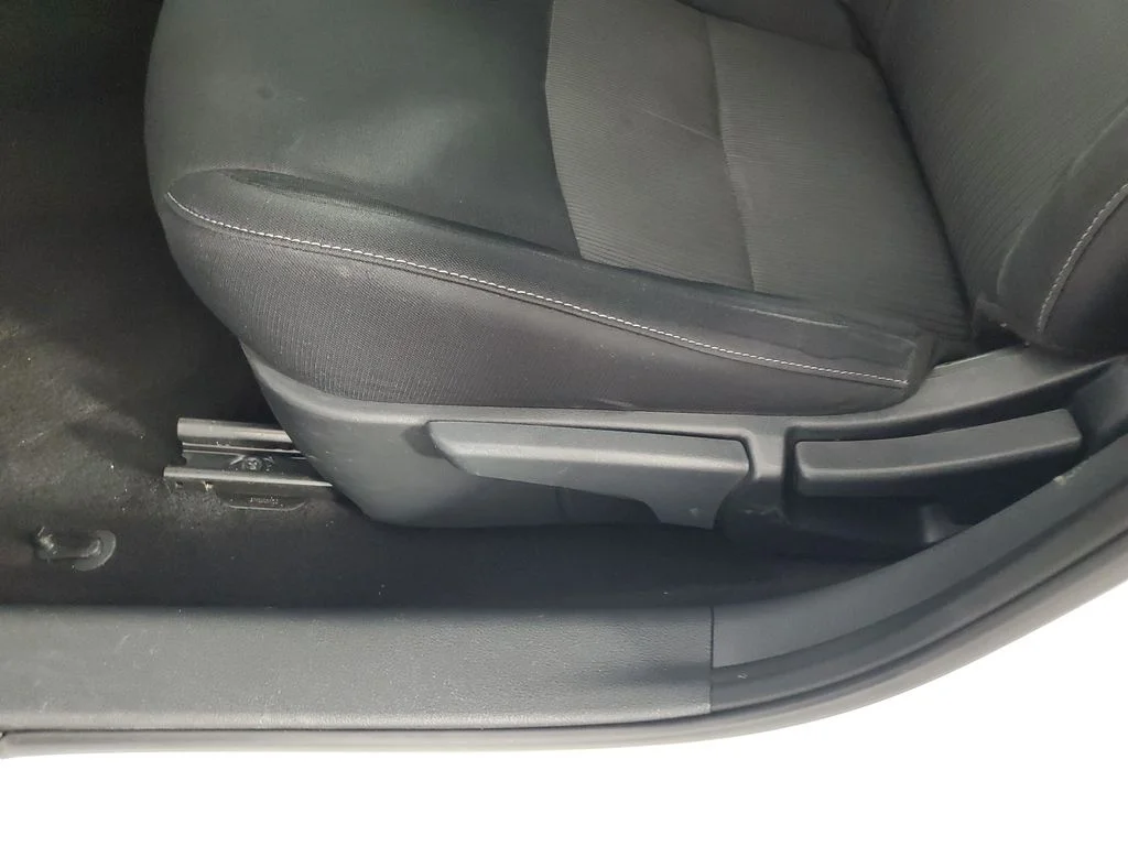 Used 2021 Silver Nissan SV image 28