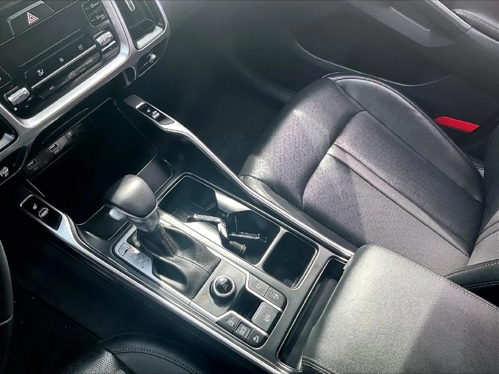 Used 2023 Black Kia X-Line EX image 16