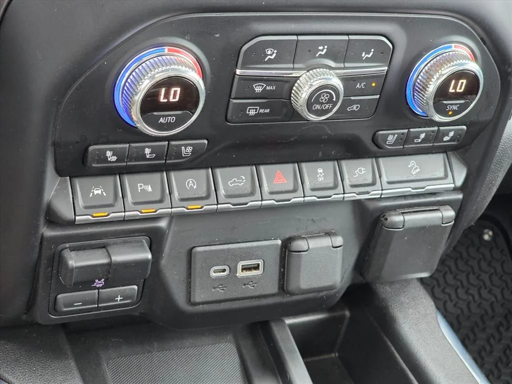 Used 2021 Gray GMC AT4 image 19