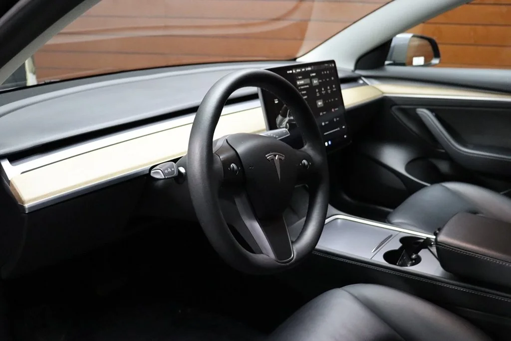 Used 2023 Solid Black Tesla Long Range image 12