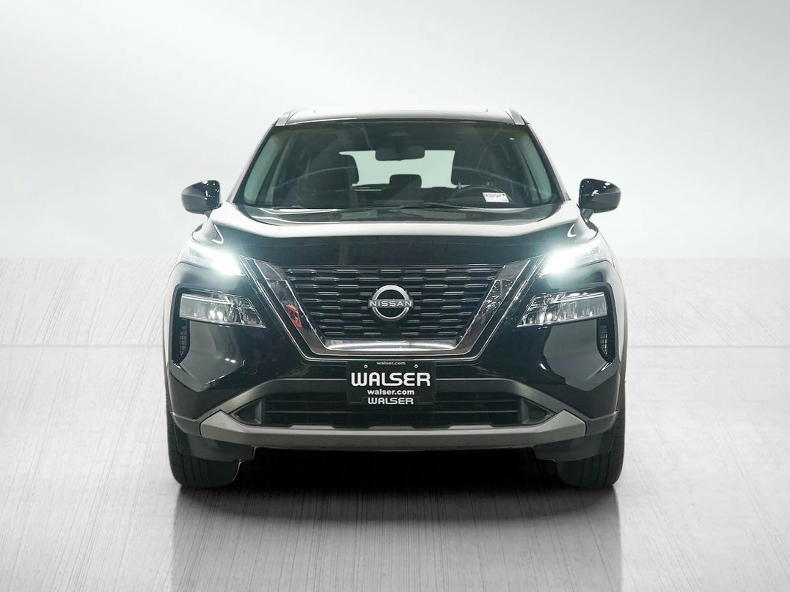 Used 2023 Super Black Nissan SV image 8
