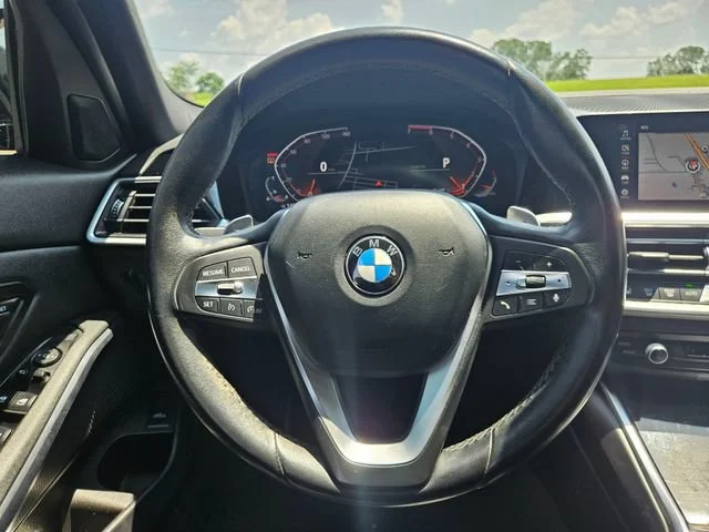 Used 2019 Black BMW 330i image 14