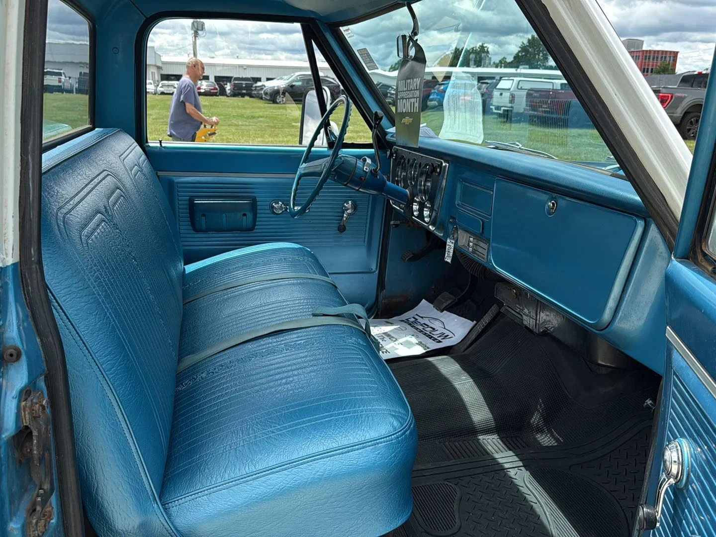 Used 1970 White Chevrolet  image 21