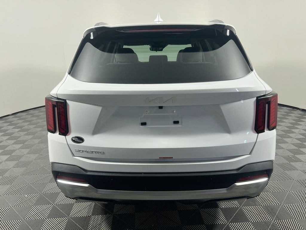 New 2026 Glacial White Pearl Kia S image 4
