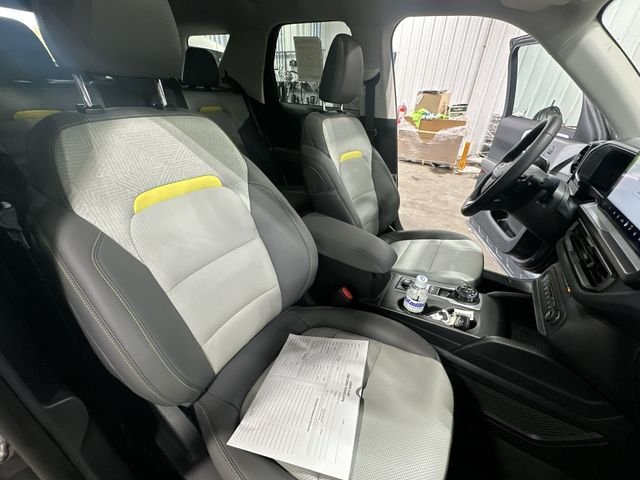 New 2026 Carbonized Gray Metallic Ford Badlands® image 32