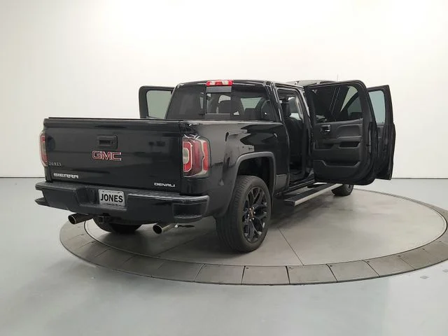 Used 2017 Black GMC Denali image 16