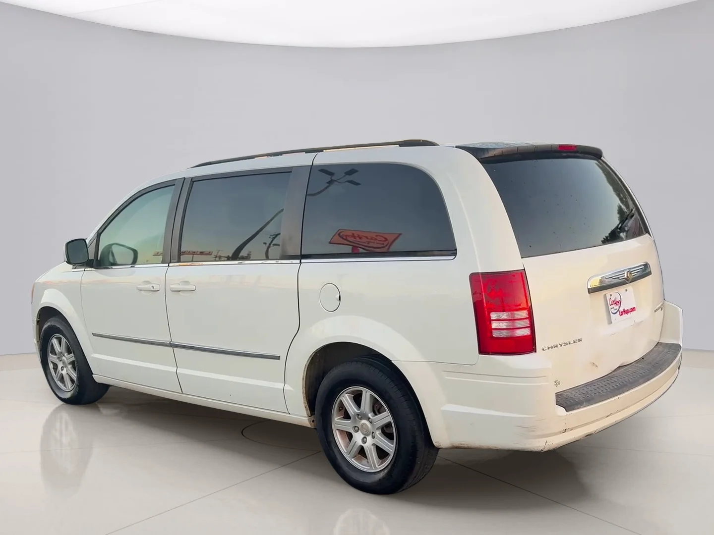 Used 2010 White Chrysler TOURING image 7