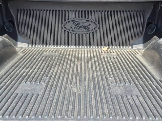 Used 2025 Black Metallic Ford Lariat image 7