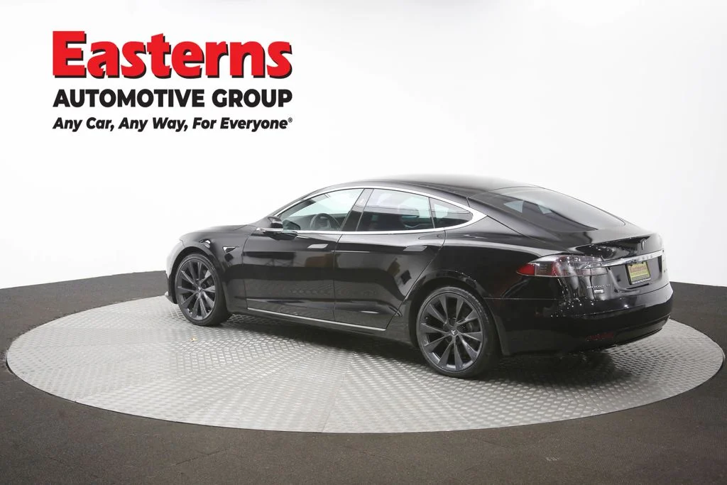 Used 2018 Black Tesla 75D image 62