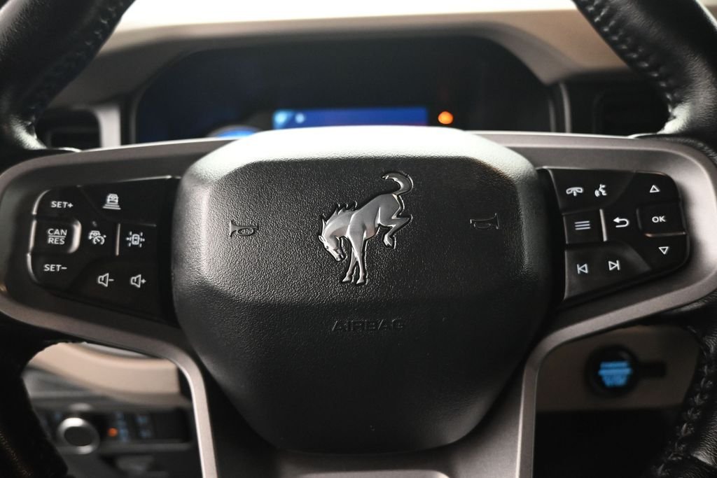 Used 2023 Silver Ford Wildtrak image 12