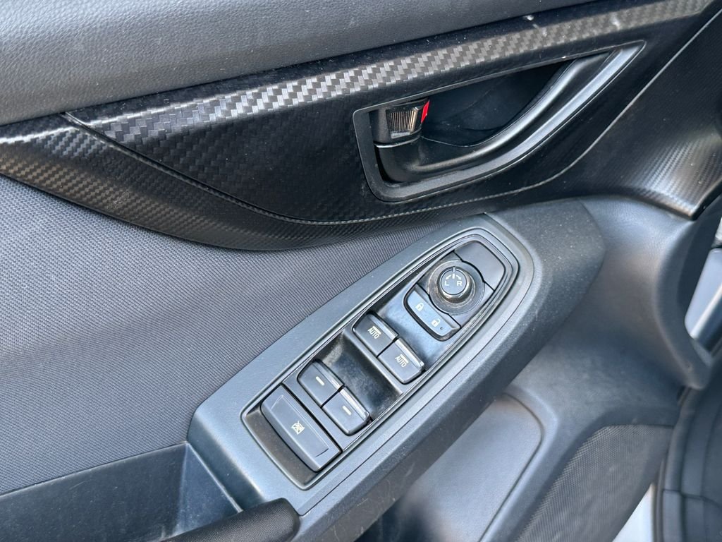 Used 2018 Silver Subaru 2.0i Premium image 4