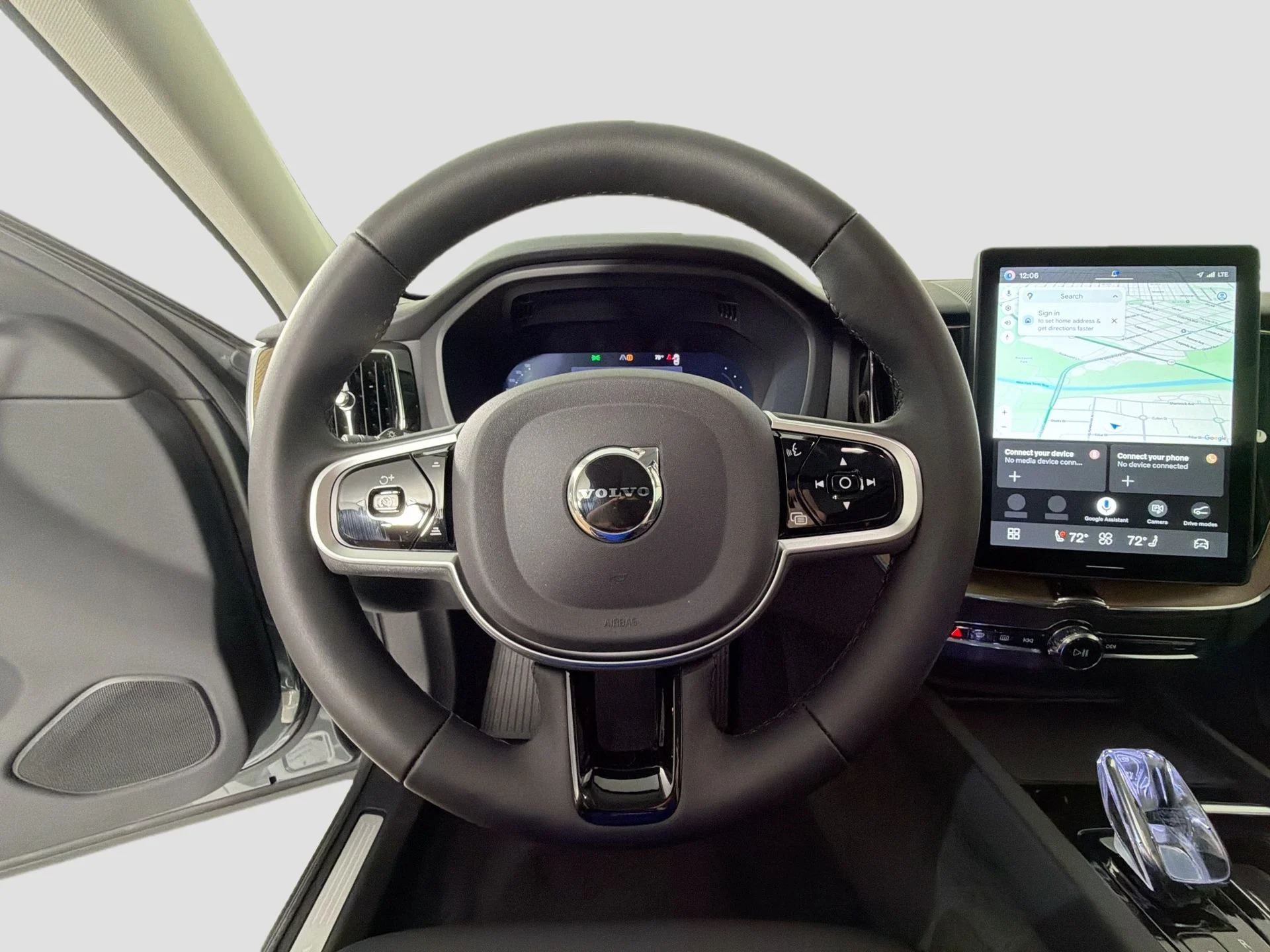 New 2026  Volvo T8 Plus image 11