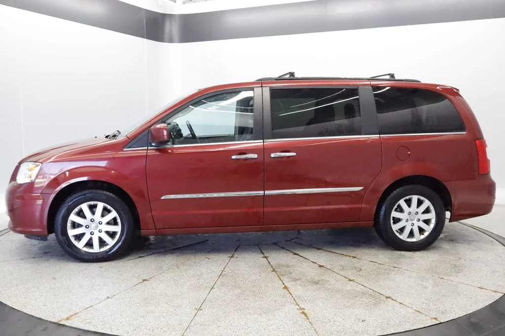 Used 2016 Chrysler Town & Country Touring with VIN 2C4RC1BG1GR194102 for sale in Coon Rapids, Minnesota