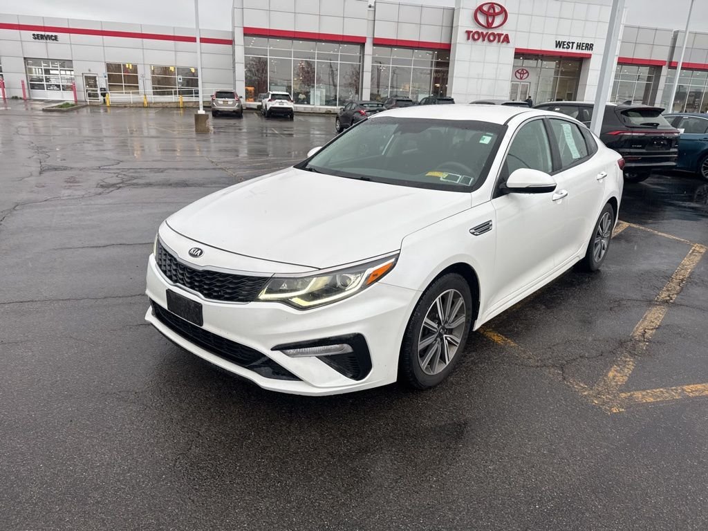 Used 2019 White Kia LX image 5