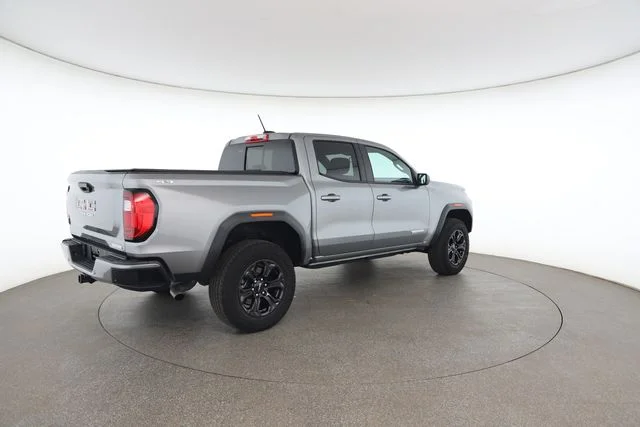 Used 2025 Silver GMC Elevation image 19