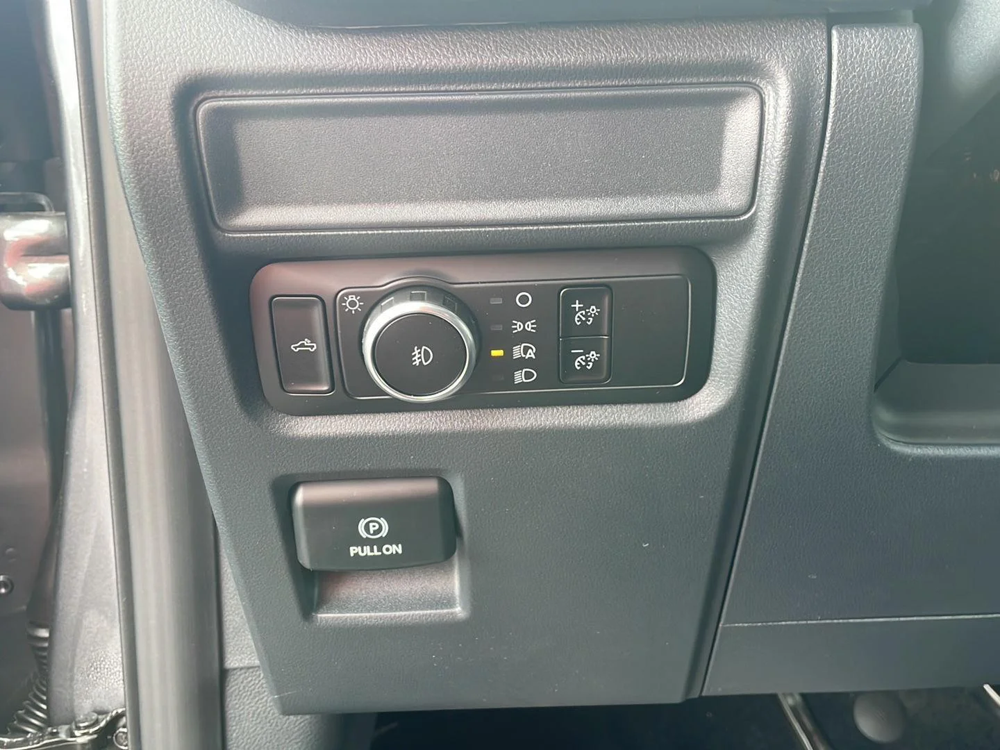 New 2026 Carbonized Gray Metallic Ford STX image 12