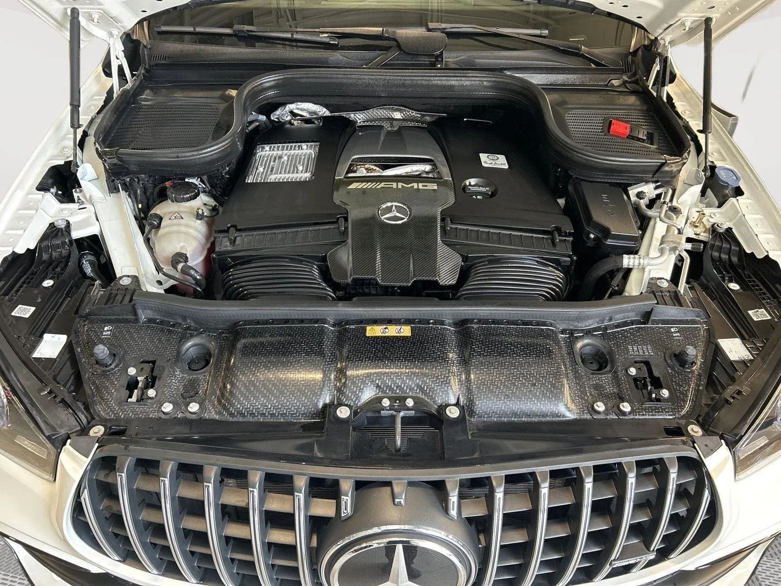 Certified Used 2021 designo Diamond White Metallic Mercedes-Benz AMG® GLE 63 S image 29