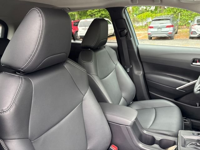 2026 Toyota Corolla Cross XLE - Photo 33