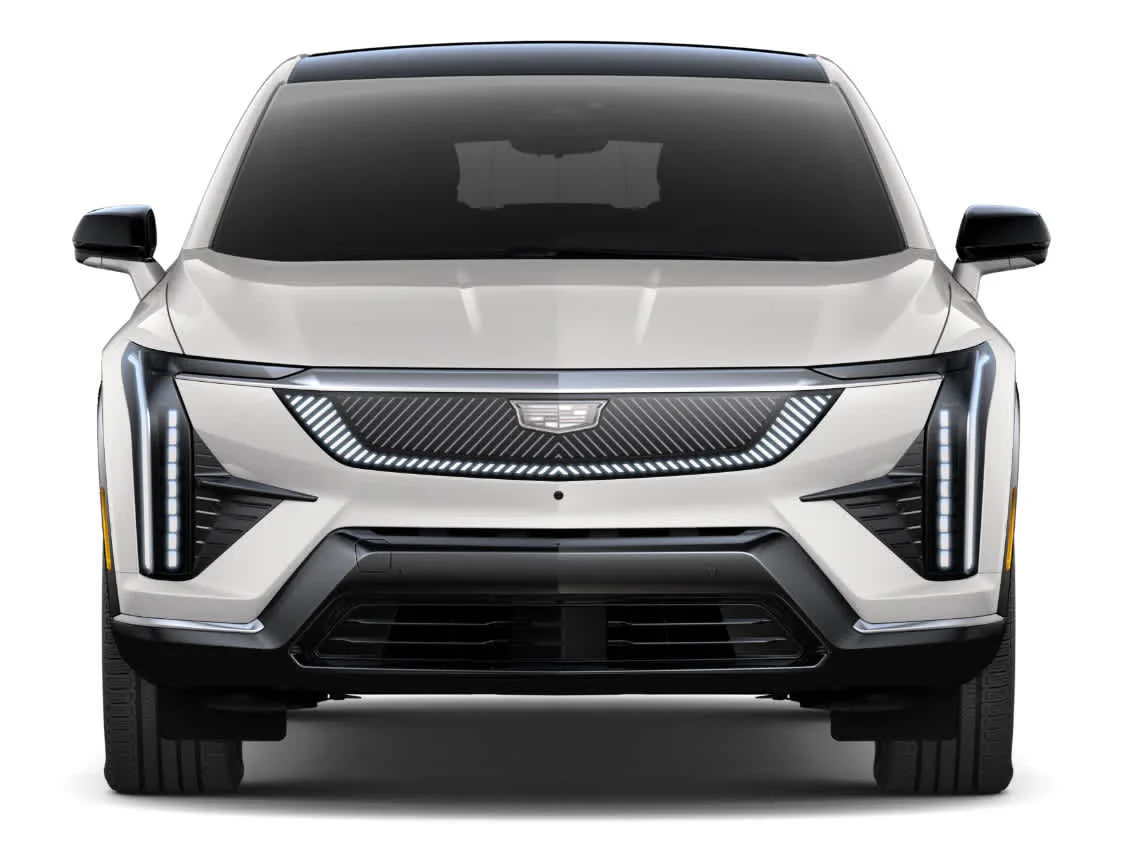 Used 2025 Cadillac OPTIQ Luxury 2 with VIN 3GYK3DMR8SS134664 for sale in San Antonio, TX