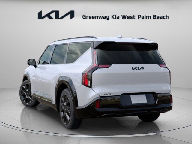 New 2026 White Kia Land image 3