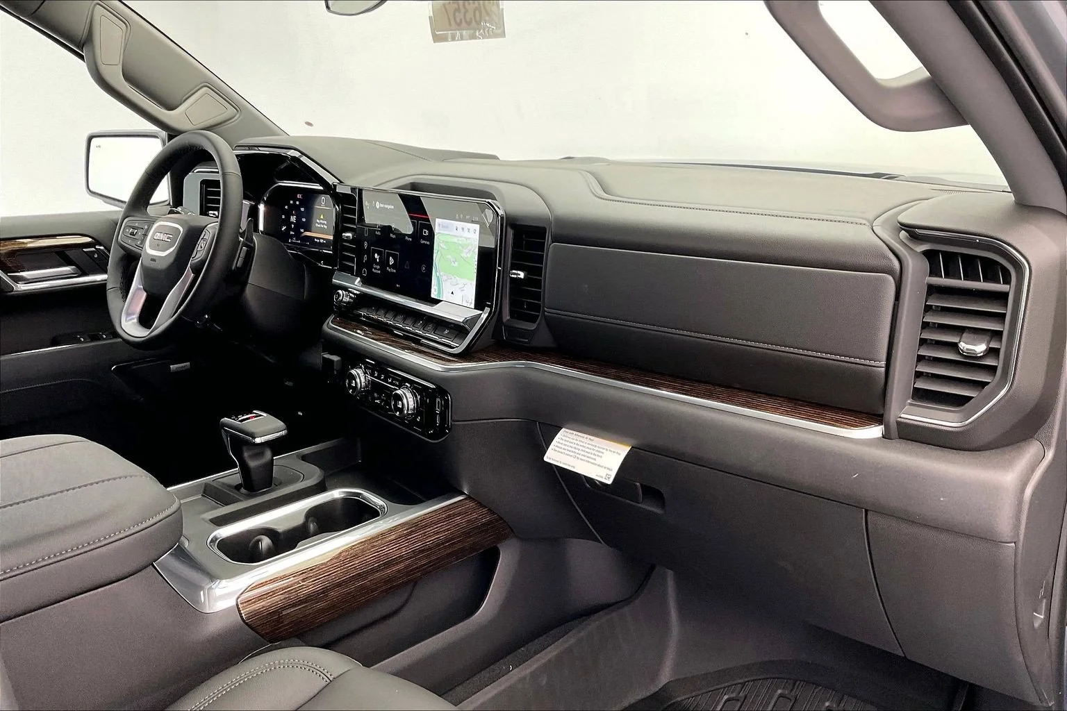 New 2026 Sterling Metallic GMC Elevation image 6