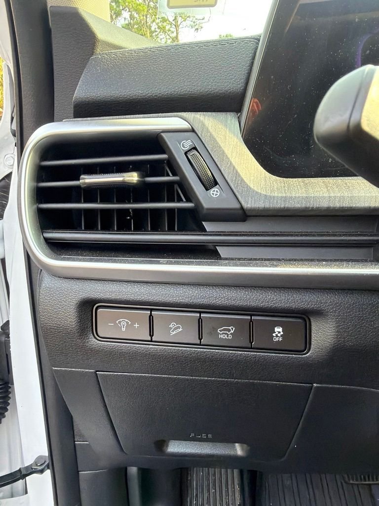 Certified Used 2025 White Kia EX image 18
