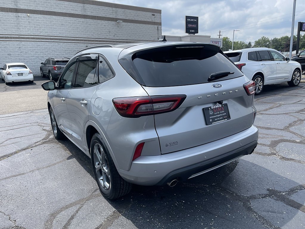 2024 Ford Escape ST-Line - Photo 14