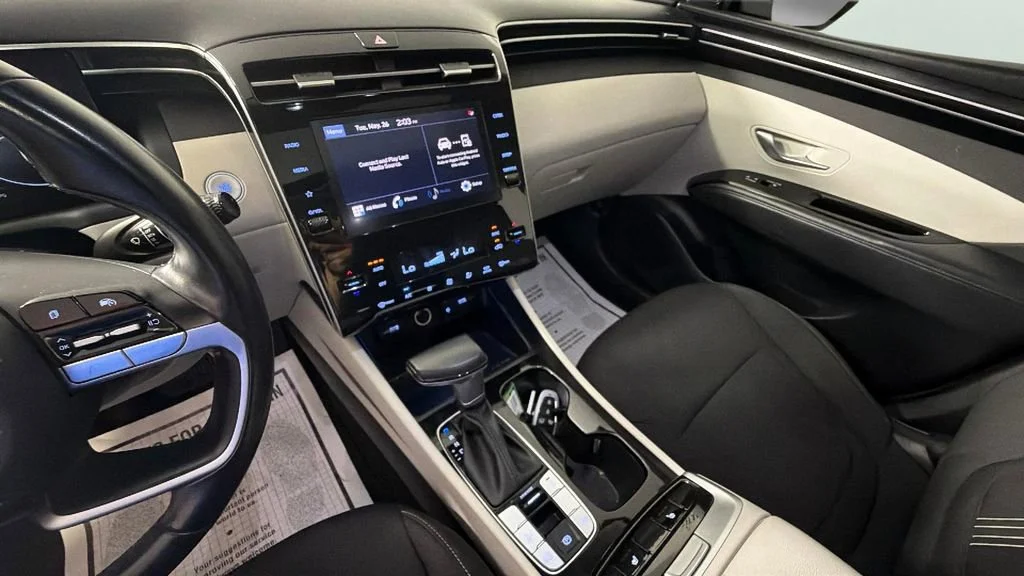 Used 2022  Hyundai SEL image 19