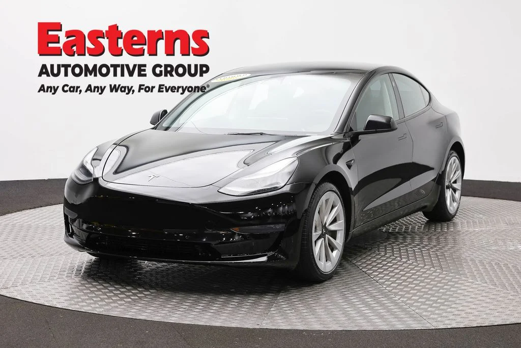 Used 2022 Black Tesla Long Range image 1