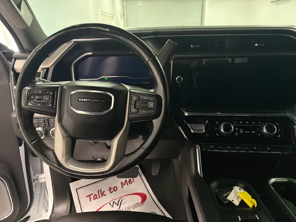 Used 2024 White GMC Denali image 18