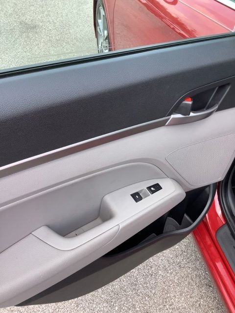 Used 2017 Scarlet Red Hyundai Limited image 20