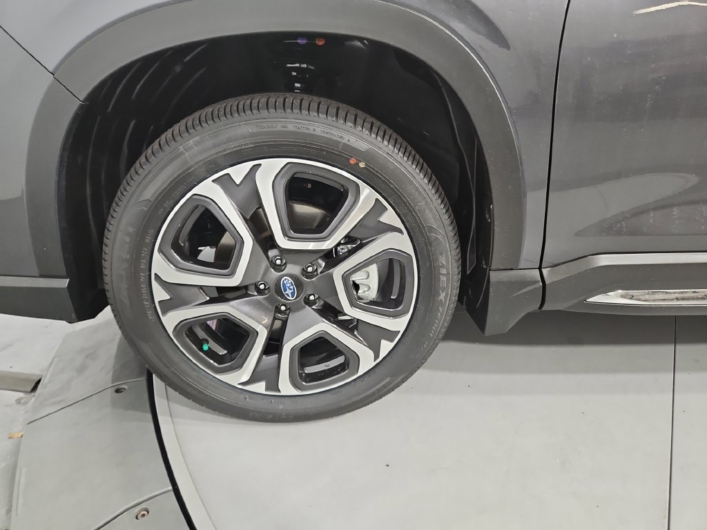 New 2027 Gray Subaru Touring image 27