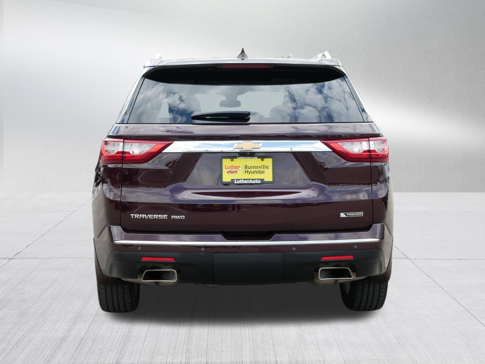 Used 2018 Black Currant Metallic Chevrolet Premier image 6