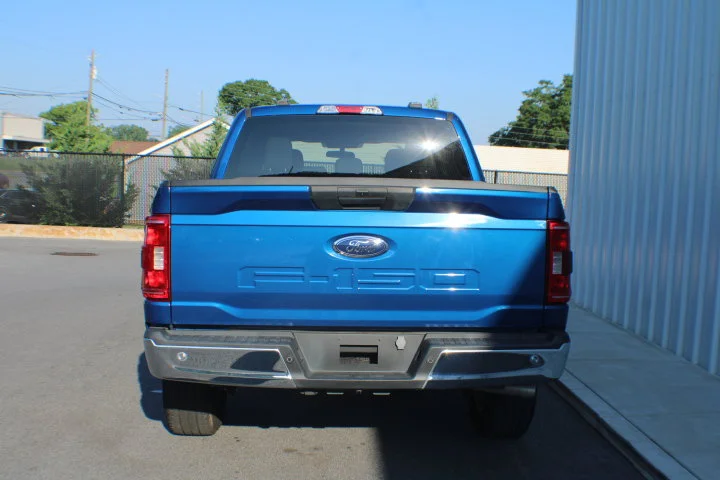 Used 2023 Blue Ford XLT image 13