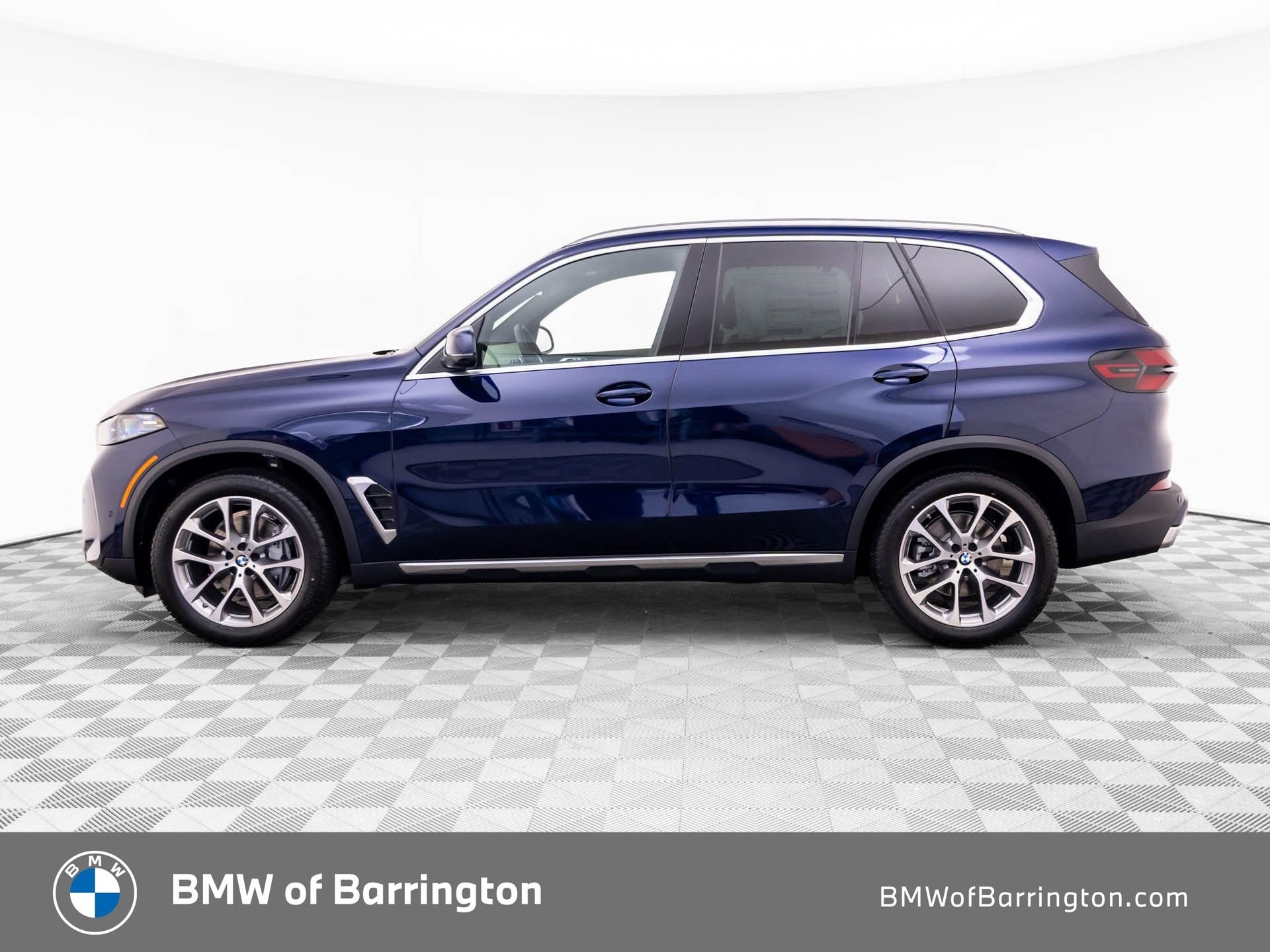 New 2026 Tanzanite Blue II Metallic BMW xDrive40i image 2