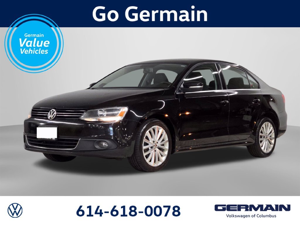 Used 2013 Black Volkswagen SEL image 1