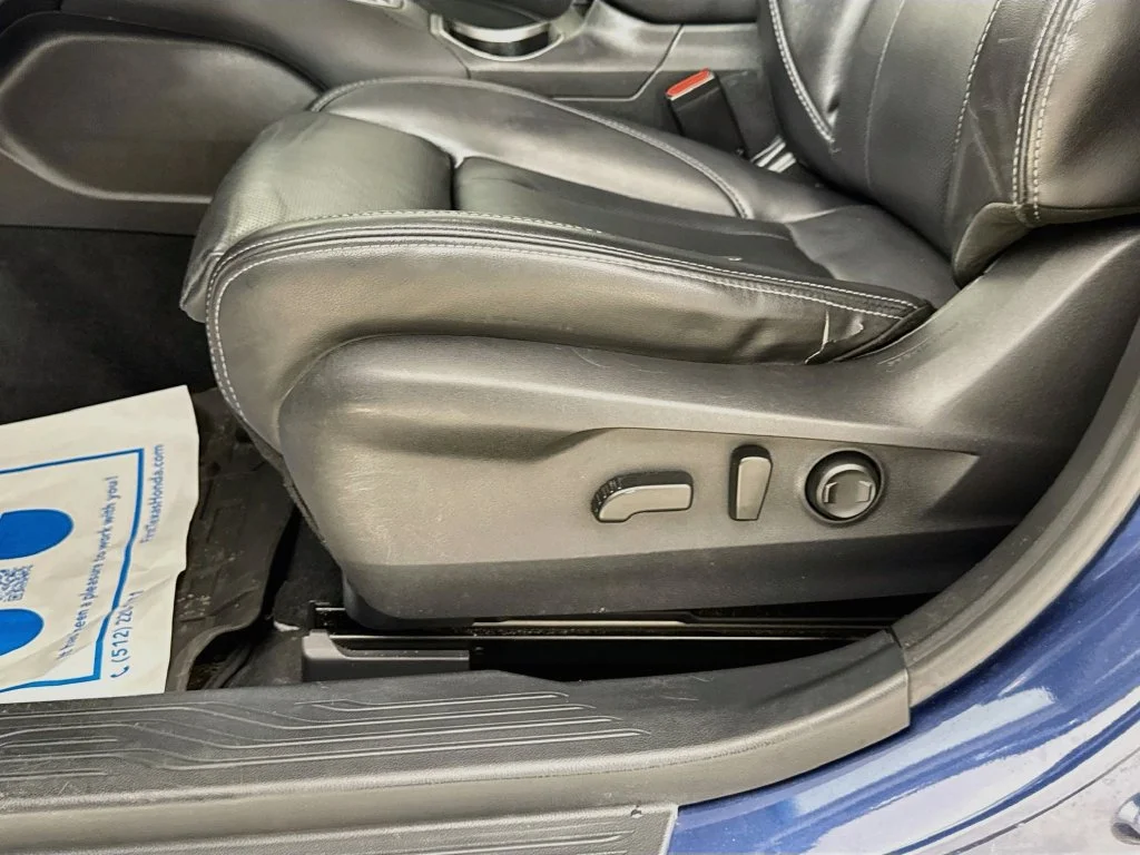 Used 2020 Abyss Blue Pearl Subaru Limited image 24