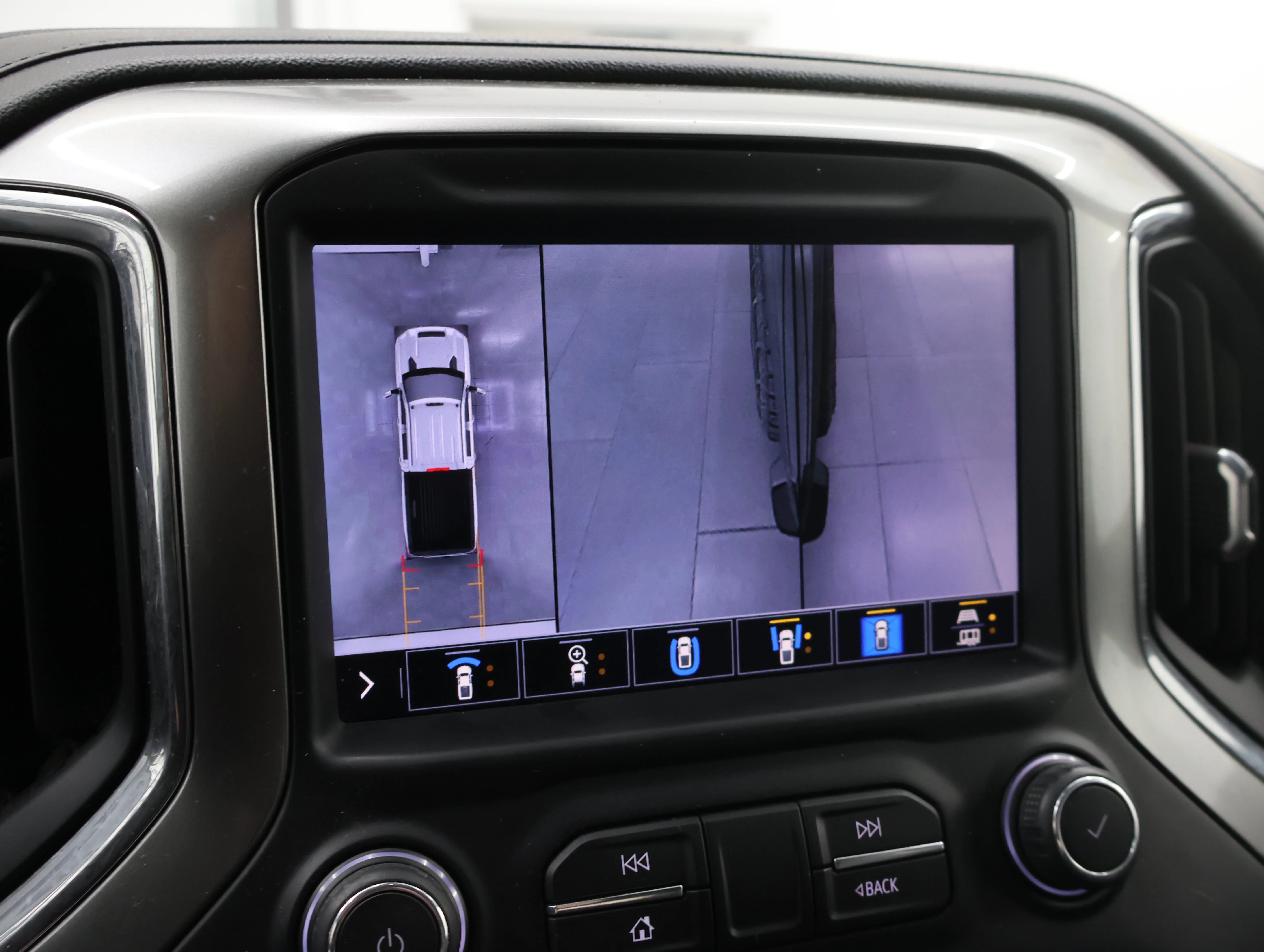 Used 2020 Black Chevrolet LTZ image 21