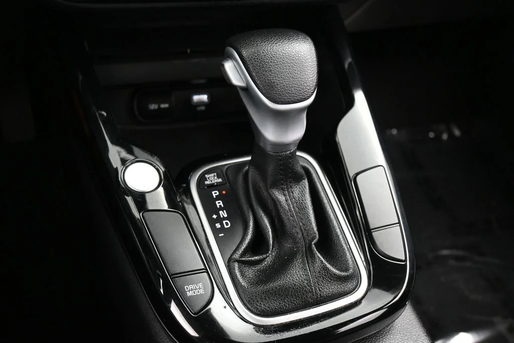 Used 2023 Fusion Black Kia S image 23